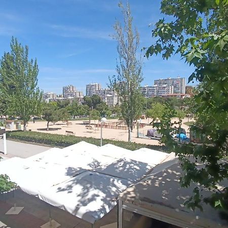 Parque Aluche Lägenhet Madrid Exteriör bild